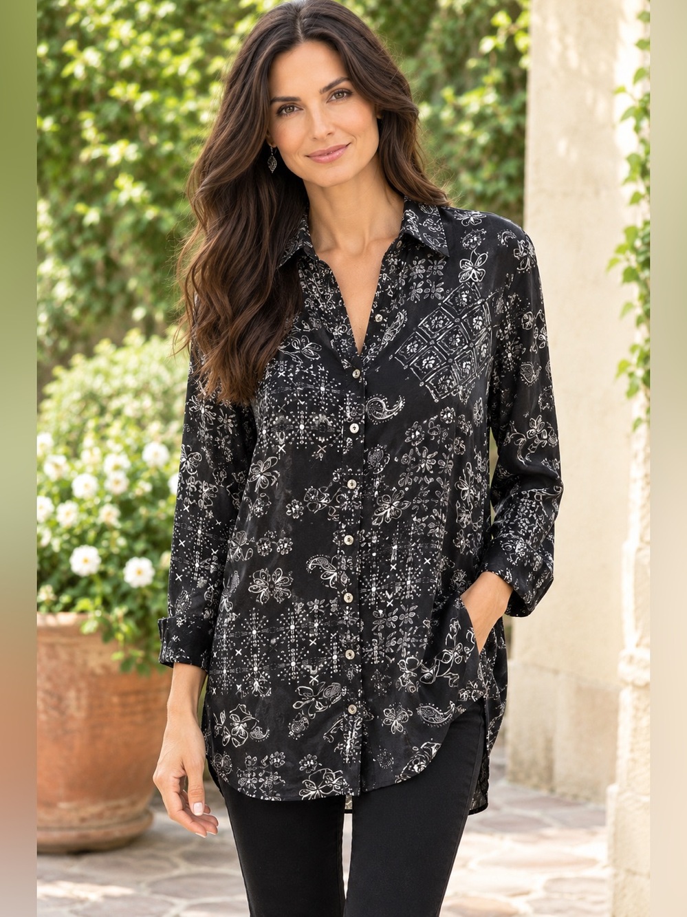 Johnny Was Workshop 100% Silk Embroidered plush Velvet Blouse/Tunic. Worn once - Picture 4 of 15